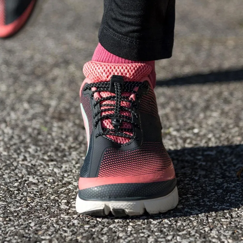 Schoenen|Accessoires < Nathan Sports Run Laces Reflective - surf-the-web-blue