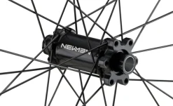 Newmen Phase 30 XC Voorwiel - 29" | Carbon | Hookless | 6 Gaten - 15x110mm