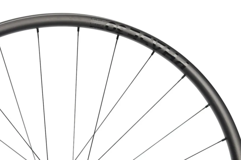 Newmen Phase 30 XC Voorwiel - 29" | Carbon | Hookless | 6 Gaten - 15x110mm