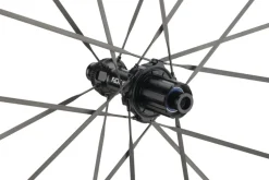 Wielen En Wielsets < Newmen Streem Allround VONOA Wielset - 28" | Carbon | Clincher | Centerlock - 12x100mm | 12x142mm - Shimano HG