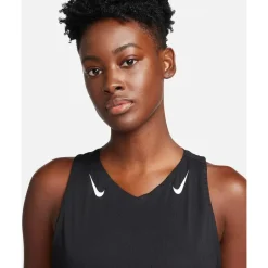 T-Shirts En Tops < Nike AeroSwift Dri-FIT ADV Hardooptop Daes - zwart/wit/wit FN2504-010