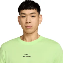 T-Shirts & Tops < Nike Dri-FIT tudio Pro hirt Heren - ight iquid ie/back IH1947-360