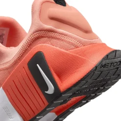 Nike Free Metcon 6 Fitnessschoenen Dames - apricot agate/turf orange/black/white FJ7126-803