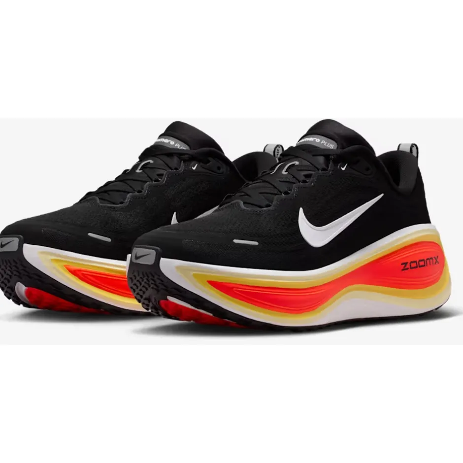 Hardloopschoenen Voor Op De Weg|Hardloopschoenen Heren < Nike Vomero Plus Hardloopschoenen Heren - black/bright crimson/sail/white HV8150-009