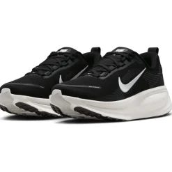 Nike Vomero 18 Hardloopschonen Heren - black/coconut milk/light iron ore/summit white HM6803-007