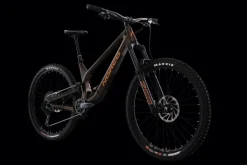 Norco Range C2 - 29 inch carbon mountainbike - 2023 - brown / copper