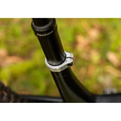 Zadelpenklemmen < Oak Components Orbit - Zadelpenklem - raw