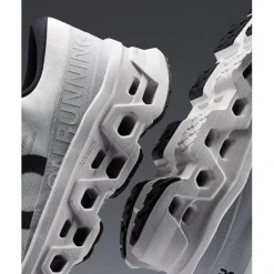 Hardloopschoenen Voor Op De Weg|Hardloopschoenen Heren < On Running On Cloudmonster 3 Hardloopschoenen heren - Breed - Zwart | Zwart