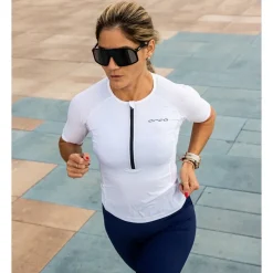 T-Shirts & Tops < Orca Athex V2 Tri Top et korte ouwen voor dae - white