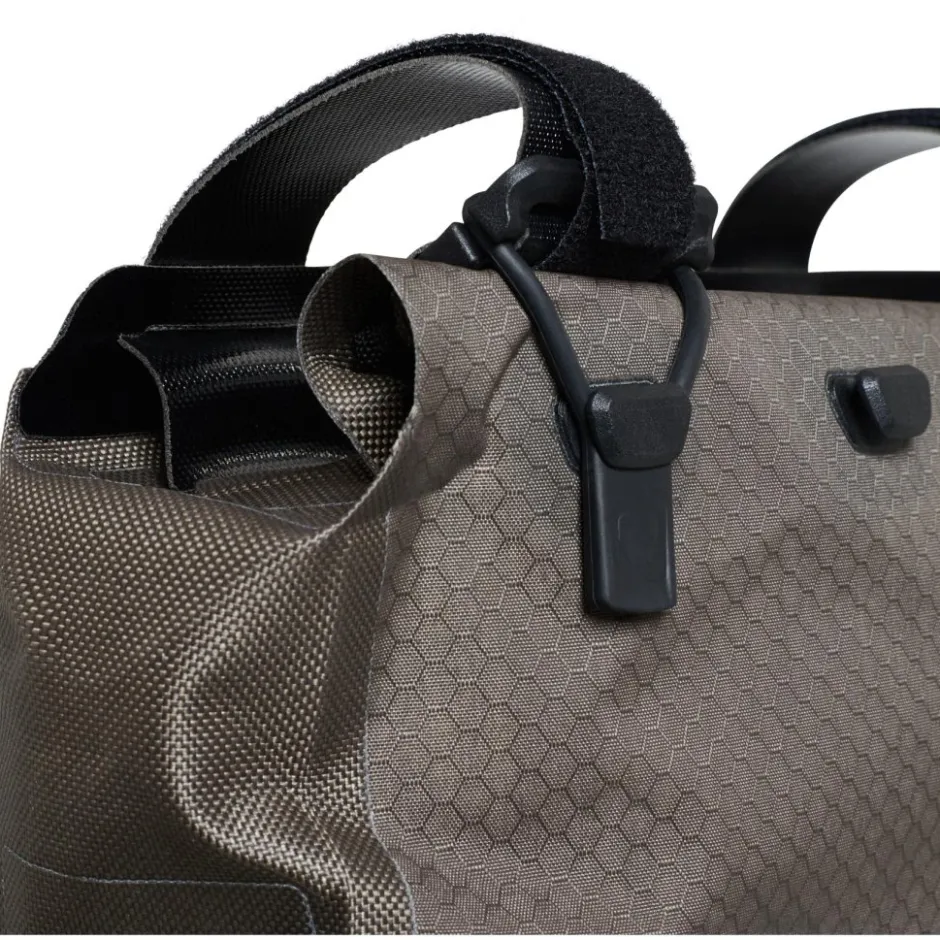 Frametassen|Top Tube Bag < ORTLIEB Frame-Pack RC Toptube Frametas - 3L - dark sand