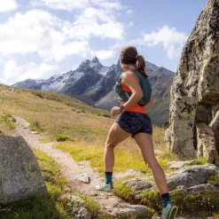 Rugzakken & Drinksystemen < Osprey Dyna 6 Hardloopvest Dames - S - Kakio/Manuka Pink