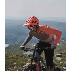 E-Bike Helmen < POC Kortal Race MIPS Helm - 8347 Hydrogen White/Uranium Black Matt