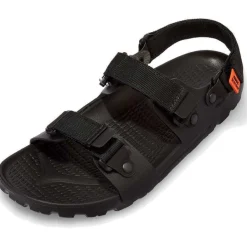 Schoenen < QUOC x Restrap Sandalen - zwart