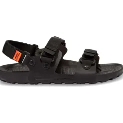 Schoenen < QUOC x Restrap Sandalen - zwart
