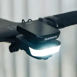 Ravemen FR500 Fietslamp Vooraan - Zwart