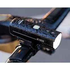 Ravemen K1800 Fietslamp Vooraan - Zwart