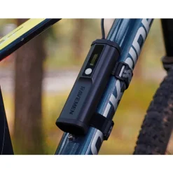 Ravemen XR6000 Fietslamp Vooraan - Zwart