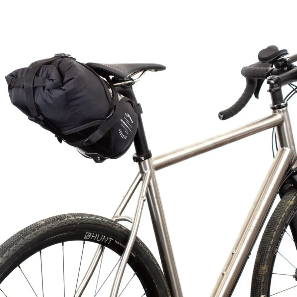 Restrap Adventure Race Zadeltas - 7L - zwart
