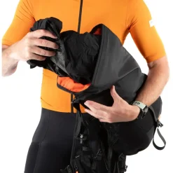 Restrap Rolltop Vochtregulerende vest 14L + drinkzak 2L - black