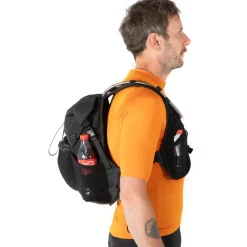 Restrap Rolltop Vochtregulerende vest 14L + drinkzak 2L - black