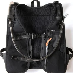 Restrap Rolltop Vochtregulerende vest 14L + drinkzak 2L - black