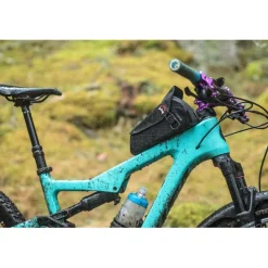 Revelate Designs Mag Tank 2000 Bolt-On - Bovenbuis Tas 1.4L - Zwart