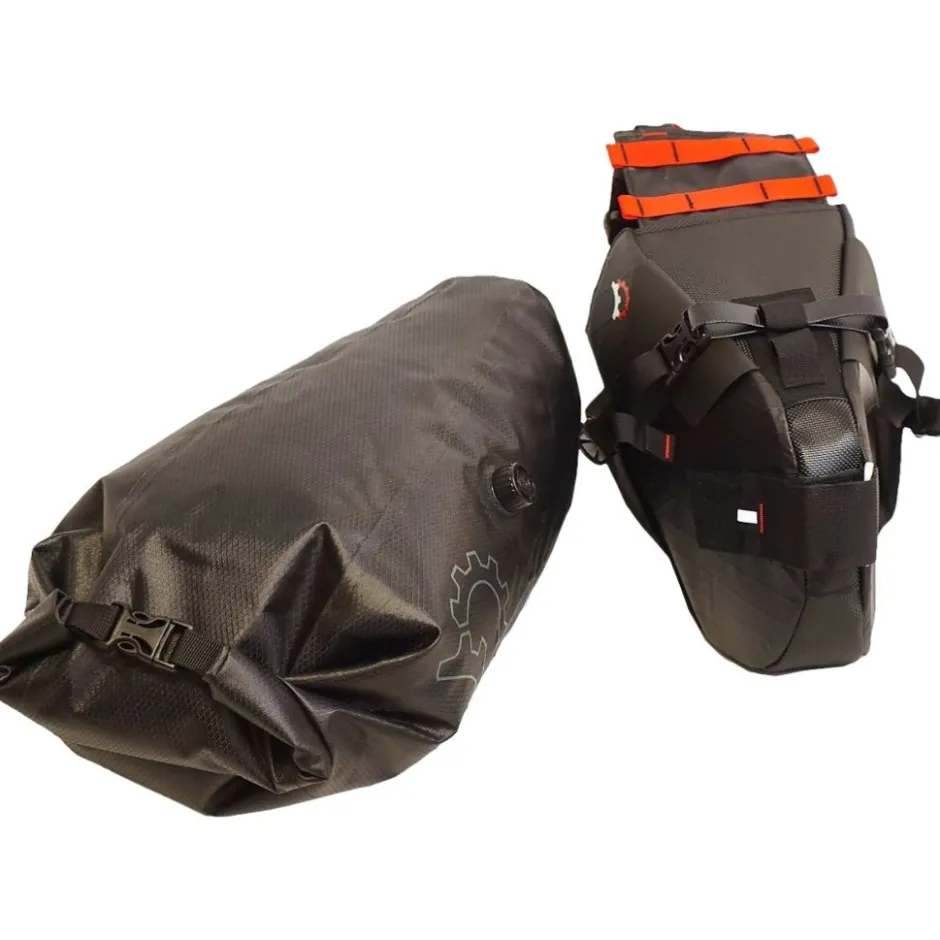 Zadeltassen < Revelate Designs Terrapin System Zadeltas 14L - Black