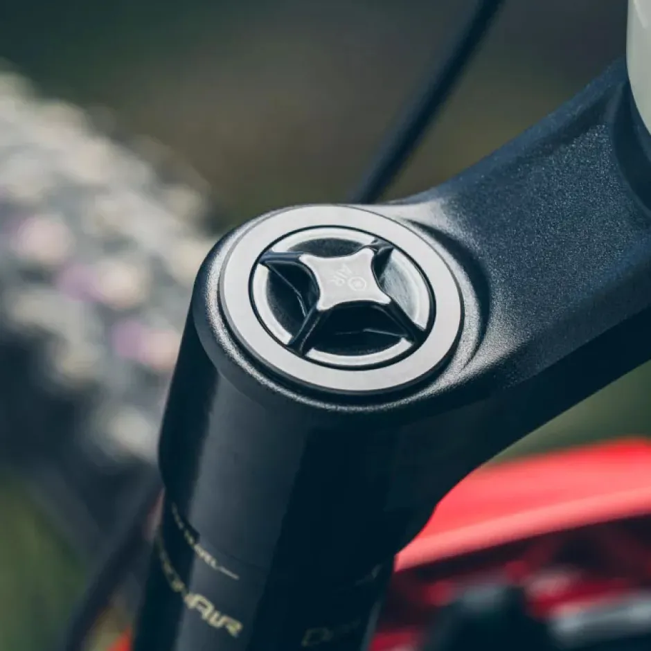 Verende Voorvorken|E-Bike Verende Voorvorken < RockShox ZEB Voorvork - Ultimate | A3 - 29" | 190mm | Offset 44mm | 15x110mm - Slab Grey
