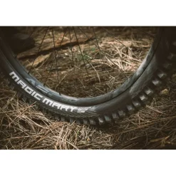 E-Bike Banden < Schwalbe Magic Mary Vouwband - Evolution | Addix Soft | Super Trail | TLEasy - E-25 - 29x2.25" | Black