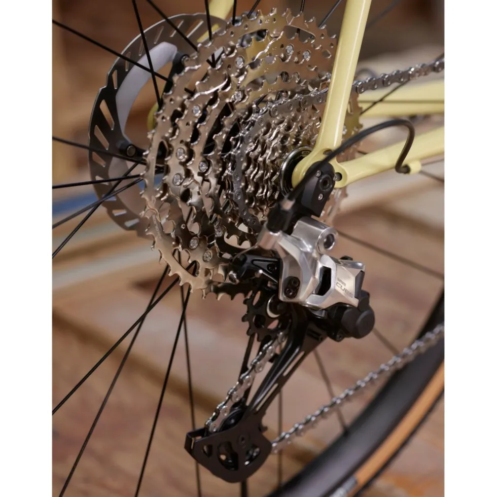 Shimano CUES RD-U6000 Achterderailleur - Shadow RD+ | 1x10/11-voudig | Polished Silver Edition - middellang (GS)