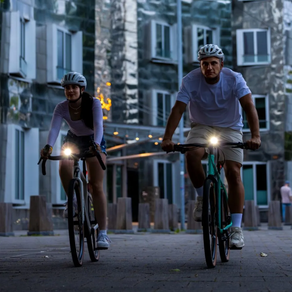 SIGMA Aura 40 Fietslamp Vooraan + Hiro 10 Achterlicht - 17475