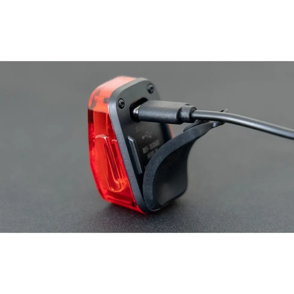 SIGMA Aura 50 Fietslamp Vooraan + Hiro 10 Achterlicht