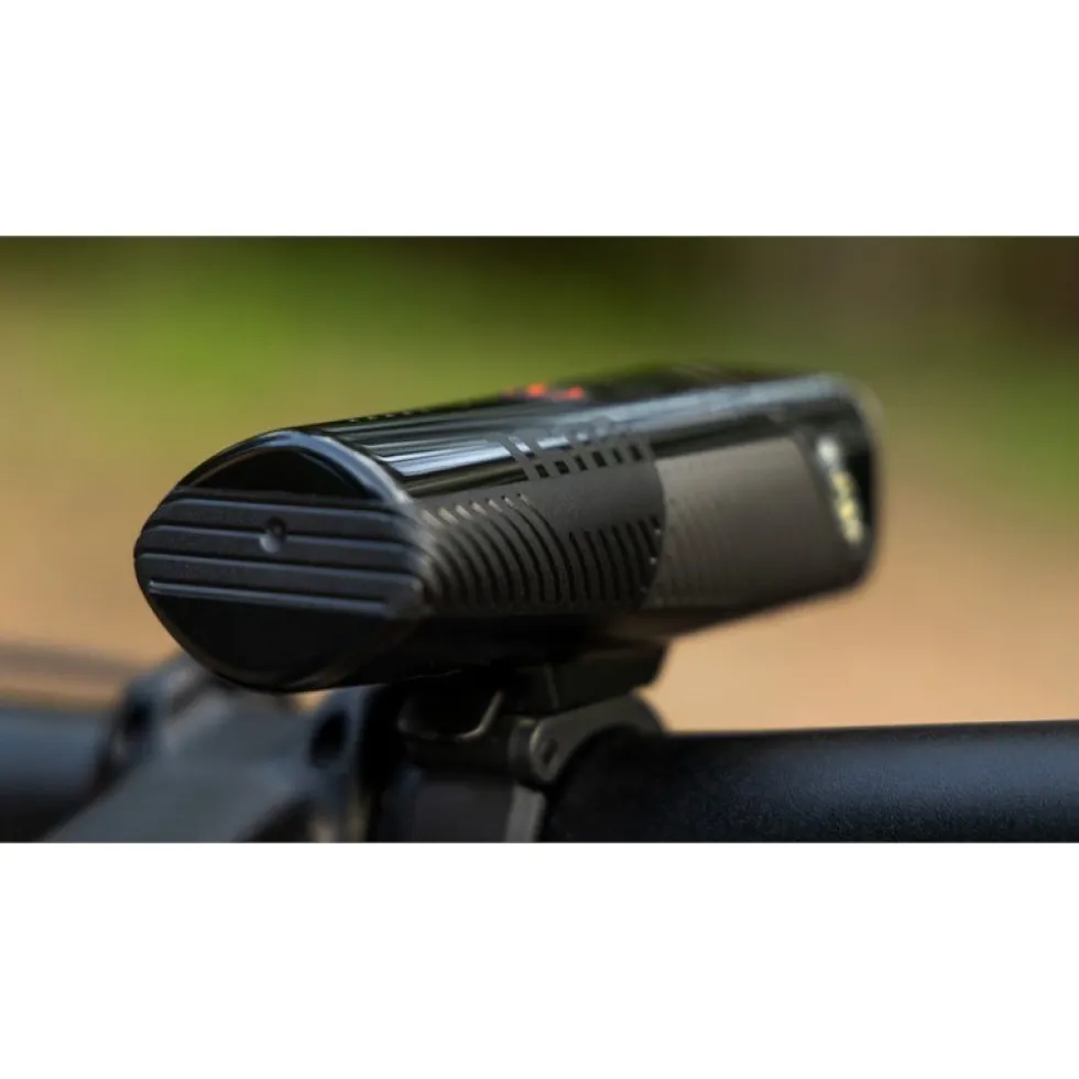SIGMA Buster 1600 Fietslamp Vooraan