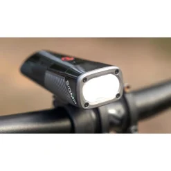 SIGMA Buster 1600 Fietslamp Vooraan