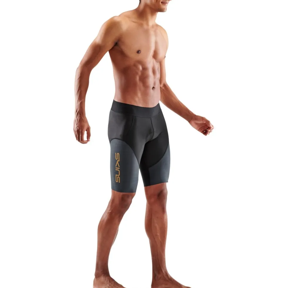 SKINS TRI Elite Short Heren - Black/Carbon
