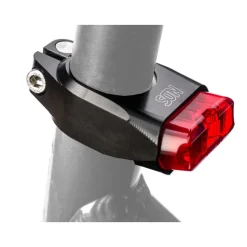 SON Fietslamp Achteraan - Zadelpenklem - zwart / rood - 31.8mm