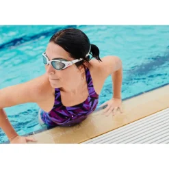Zwembrillen|Zwembrillen < Speedo Futura Biofuse Flexiseal Zwembril - white/red/light smoke