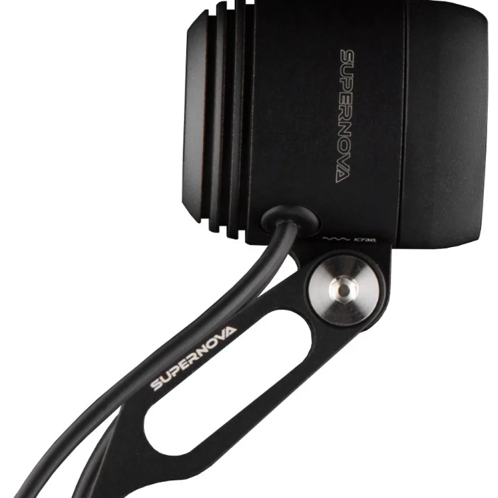 Supernova E3 Pure 3 Fietslamp Vooraan - zwart