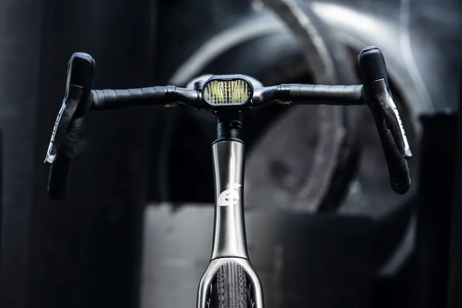 Voorlampen|Verlichting < Supernova M99 DY Pro StVoorlicht - zwart