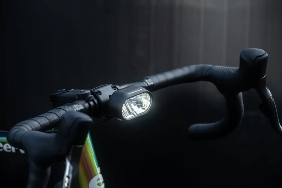 Voorlampen|Verlichting < Supernova M99 DY Pro StVoorlicht - zwart