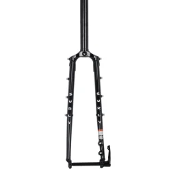 Surly Disc Trucker Starre Voorvork - 28" | 45mm | 1 1/8" Ahead | Flatmount - 12x100mm - zwart