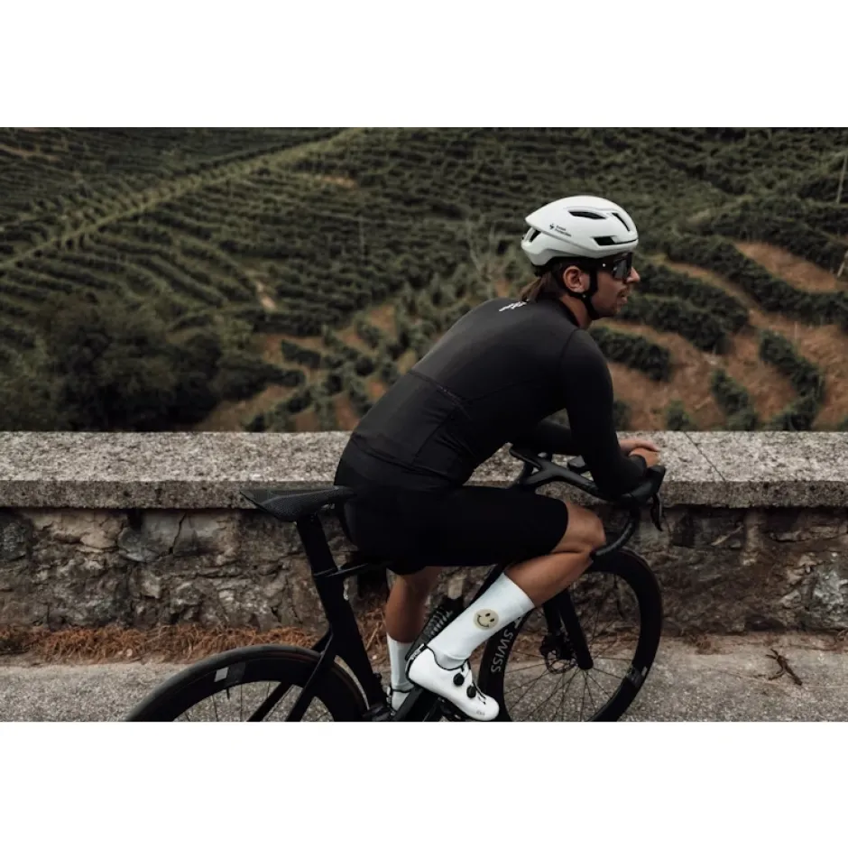 Racefietshelmen < SWEET Protection Falconer 2Vi MIPS Helm - Bronco White