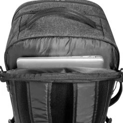 Rugzakken & Drinksystemen < Tatonka Traveller Pack 35 Rugzak - navy