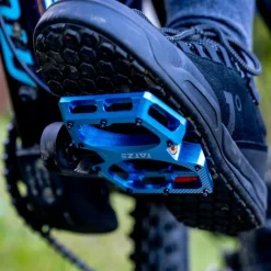 Tatze CONTACT CNC Junior Platformpedalen - blauw