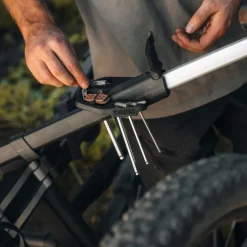 Fietsendragers < Thule Epos Fietsreparatiehouder - Zwart