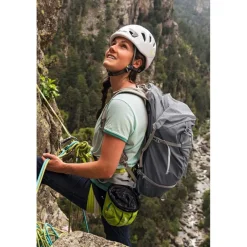 Shirts & Midlayers < Vaude Sveit T-Shirt Dames - magenta