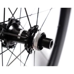 Wielen En Wielsets < Vision SC 60 Wielset - 28" | Carbon | Clincher | Centerlock - 12x100mm | 12x142mm - Shimano HG-EV