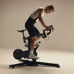 Wahoo KICKR Bike Pro - Indoor Bike Trainer - black