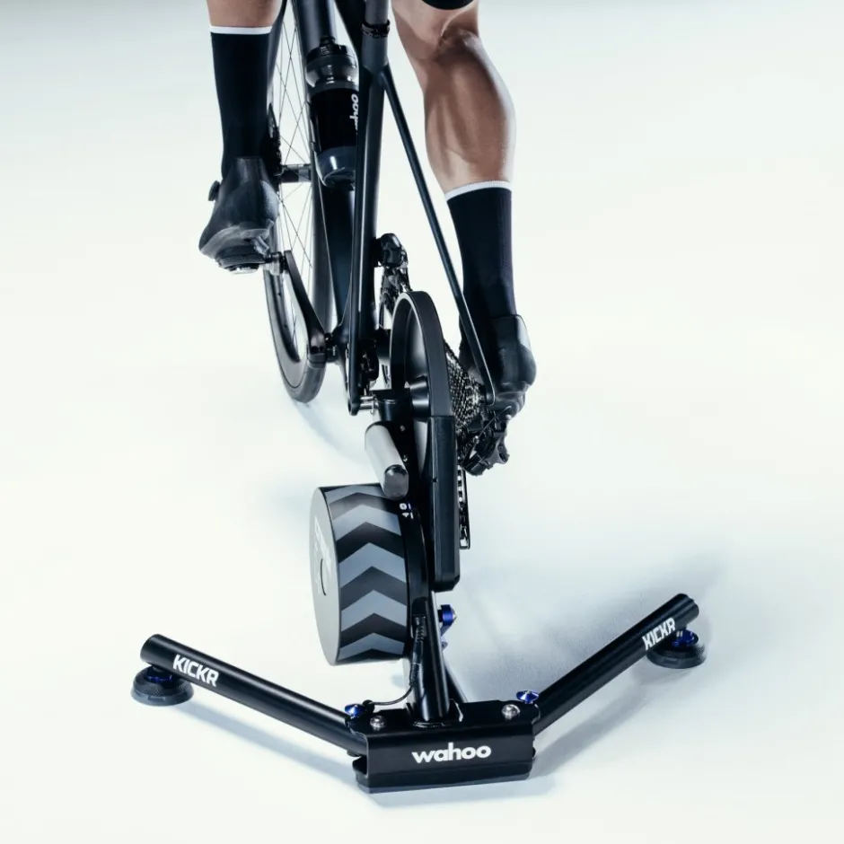 Fietstrainers|Rollerbanken < Wahoo Fitness Wahoo KICKR v6 WIFI - Direct Drive Hometrainer - zwart