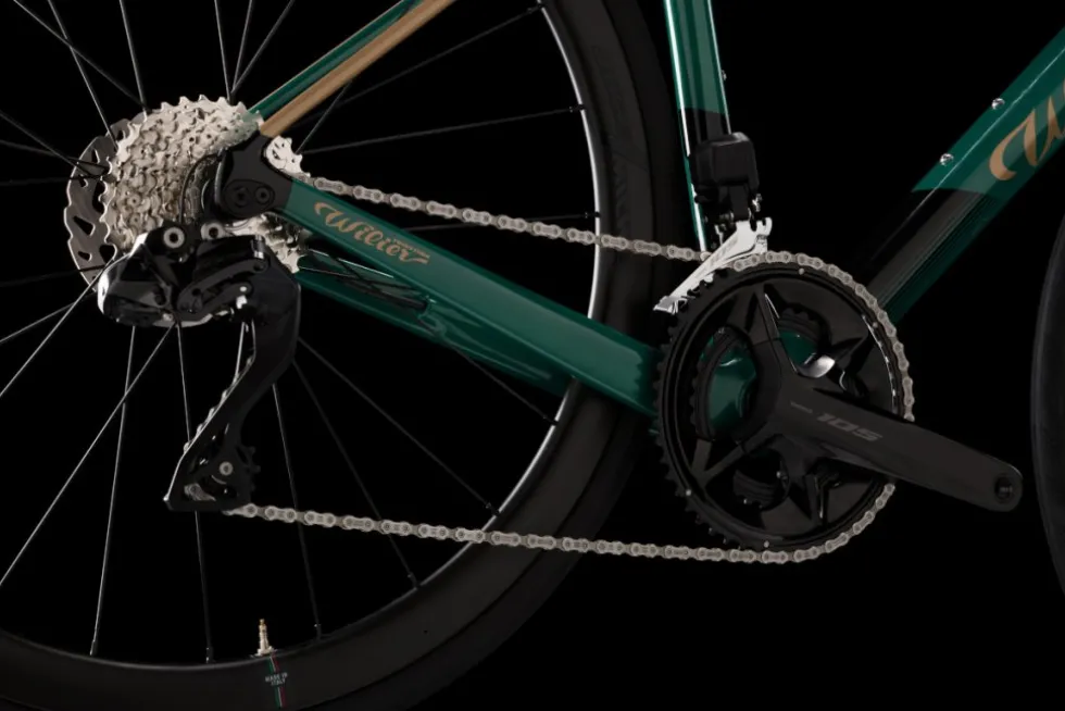 Wilier GARDA - 105 - Racefiets in carbon - 2026 - green gold glossy